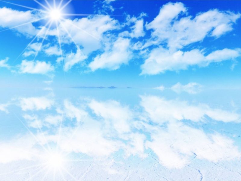 ウユニ　青空　雲